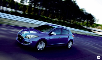 RENAULT MEGANE│ルノー・メガーヌ 2種類の新型が登場｜02
