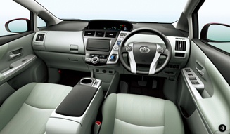 PRIUS α|プリウス α 上級グレード「G」に試乗|04