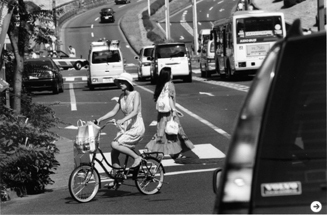 荒木経惟展「彼岸」01