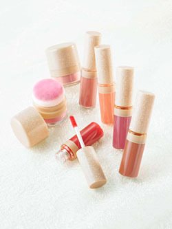 アユーラ|艶紅アイテム 02