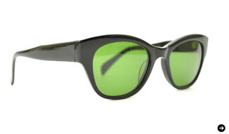 コンティニュエ|オリバーピープルズ 15