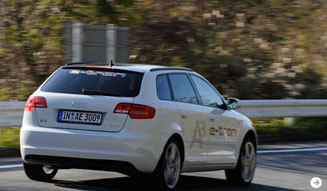 アウディによる未来に向けたクルマ─A1&A3 e-tronに試乗｜Audi｜09