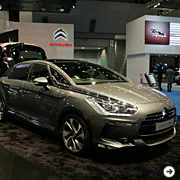 CITROEN｜シトロエンはDSシリーズ３台を展示