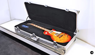 リモワ｜銀座店 03