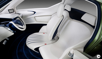 日産の考えるEVシティコミュター「PIVO 3」登場|NISSAN|02