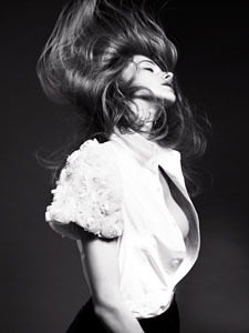 RESTIR|ファッションニュース写真展 02