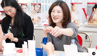 クラランス|美容講習会 13