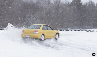 世界のARAIが雪上走行をレクチャー 04