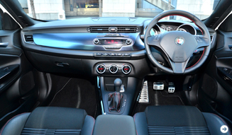 Alfa Romeo Giulietta｜アルファ ロメオ ジュリエッタ 05
