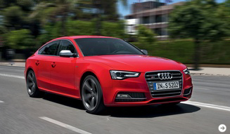 アウディS5スポーツバック