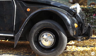 あなたのクルマ 見せてください　第3回　鈴木正文×シトロエン 2CV 03