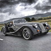 モーガン 4.8リッターV8エンジン搭載の「エアロクーペ」および「プラス8」を発表｜Morgan