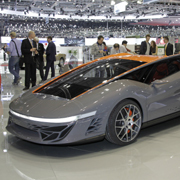 ベルトーネ100周年記念モデル「ヌッチオ」｜Bertone