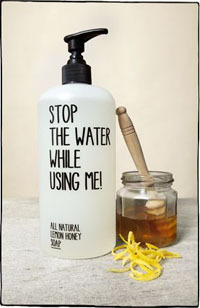 STOP THE WATER WHILE USING ME!|ヘア・ボディケアブランド 02 STOP THE WATER WHILE USING ME!|ヘア・ボディケアブランド 02