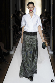 YVES SAINT LAURENT|イヴ・サンローラン 01