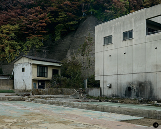 北島敬三の新作写真展『ISOLATED PLACES』 01