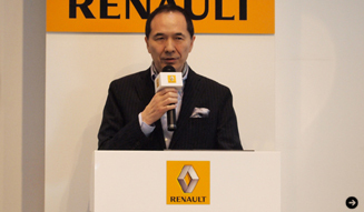 代官山 蔦屋書店×ルノー・ジャポン スペシャルコラボレーションショップがオープン｜RENAULT 02