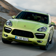 カイエンに、420馬力の「GTS」が登場｜Porsche 