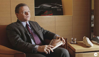 ジョンロブ｜ジョンロブCEO 04