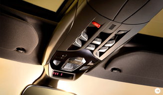 あらたなDSシリーズの最上位モデル「DS5」が日本登場｜Citroën