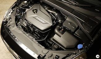 ボルボ V60 T4 R-DESIGNに試乗｜Volvo