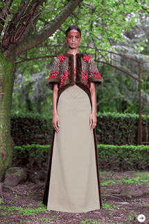 GIVENCHY HAUTE COUTURE by RICCARDO TISCI｜ジバンシィ オートクチュール バイ リカルド ティッシ 23