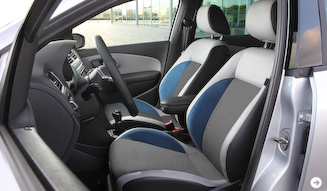 Volkswagen Polo BlueGT|フォルクスワーゲン ポロ ブルーGT