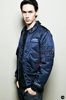 ストリクト ジー|ガンダム 04