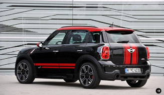 MINI John Cooper Works Crossover｜ミニ ジョン・クーパー・ワークス クロスオーバー