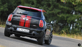 MINI John Cooper Works Crossover｜ミニ ジョン・クーパー・ワークス クロスオーバー