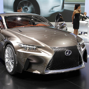 パリ現地リポート|Lexus