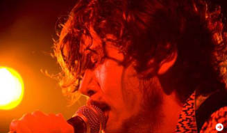 EVENT|多彩な出演者が野外で朗読パフォーマンス 「読書のフェス」開催 02