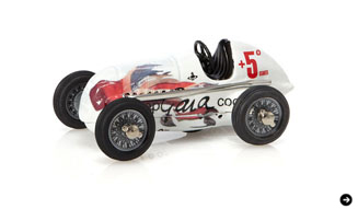 ヴィヴィアン・ウエストウッド|ミニカー 05