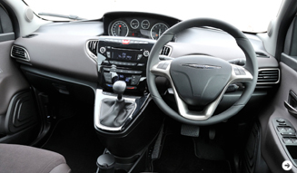 Chrysler Ypsilon｜クライスラー イプシロン