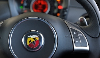 ABARTH 595 Turismo｜アバルト 595 ツーリズモ