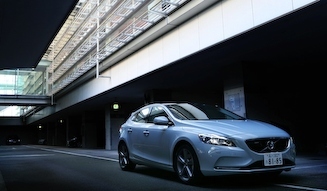 Volvo V40｜ボルボ V40