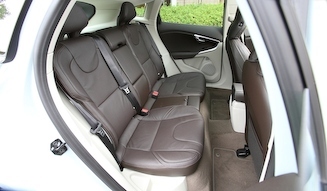 Volvo V40｜ボルボ V40