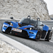 KTM X-BOWに、初のツーリングモデル｜KTM