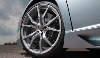 Lamborghini Aventador Roadster｜ランボルギーニ アヴェンタドール ロードスター