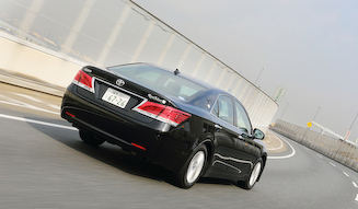 Toyota Crowb Hybrid Royal Saloon G｜トヨタ クラウン ハイブリッド ロイヤルサルーン G