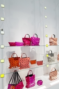 BAO BAO ISSEY MIYAKE｜バオ バオ イッセイ ミヤケ 03