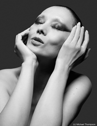 MARI NATSUKI × MICHAEL THOMPSON 02