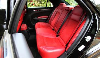 Chrysler 300 SRT8｜クライスラー 300 SRT8