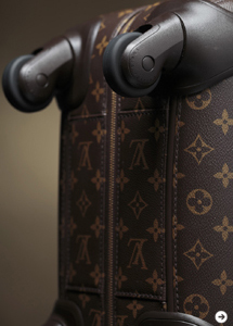 LOUIS VUITTON｜ブランド初となる4輪トロリーバッグ「ゼフィール」が登場03