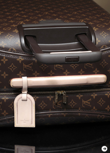 LOUIS VUITTON｜ブランド初となる4輪トロリーバッグ「ゼフィール」が登場04
