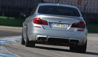 BMW M5|ビー・エム・ダブリュー M5