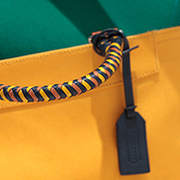 特集|“ゼイタク”夏トートを狙え 01