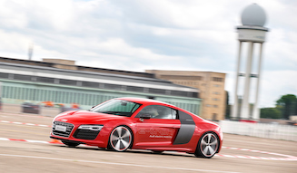 Audi R8 e-tron|アウディ R8 eトロン