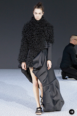 ヴィクター&ロルフ 2013年秋冬オートクチュールコレクション 18