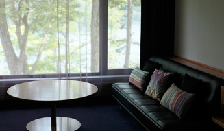 「自然とともに生きる“共生型”ホテル」 24